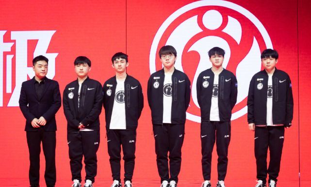 弧顶协防上 弧顶协防上